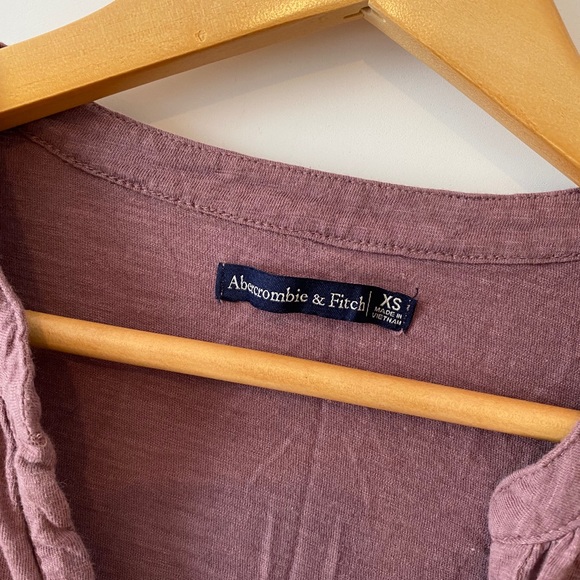 Long Sleeve Abercrombie Top - Picture 2 of 3